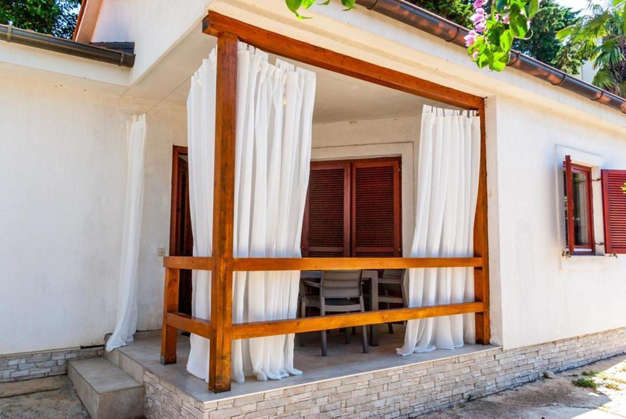 Villa Mediterranea - Apartments Medulin Ngoại thất bức ảnh
